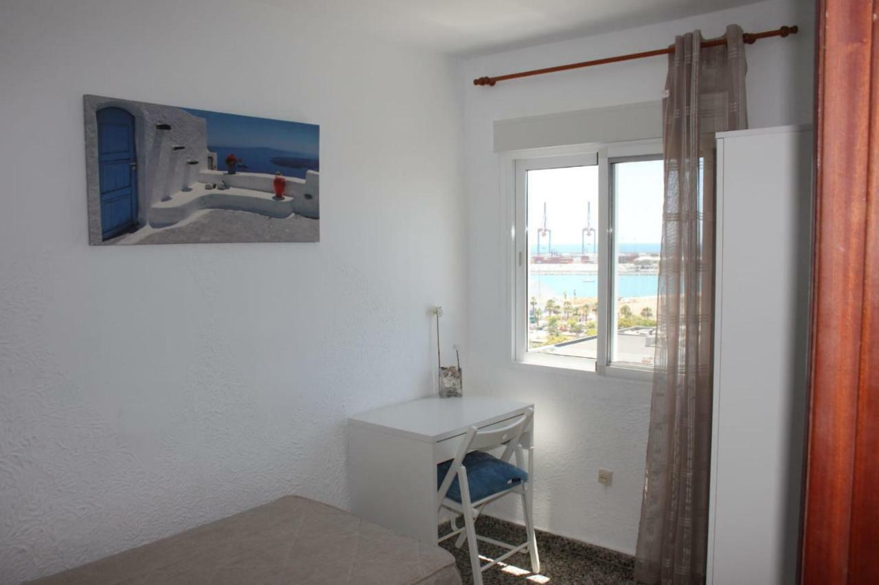 Apartamento Plaza Reina Lägenhet Málaga Exteriör bild
